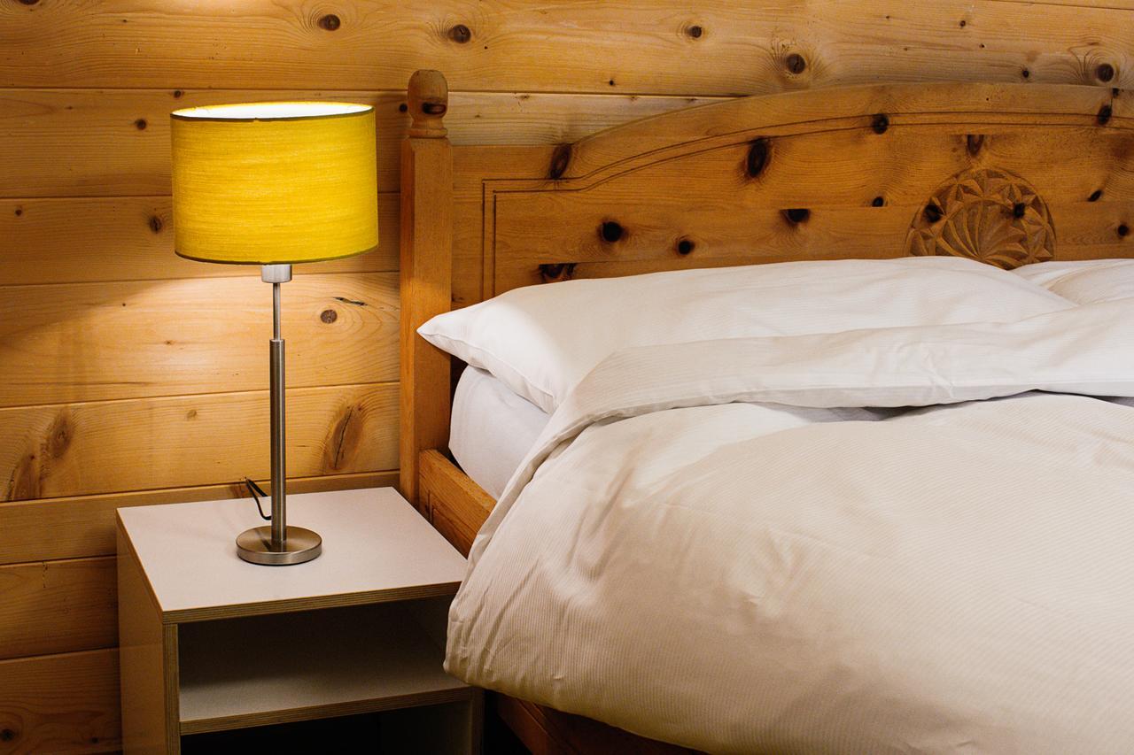 Landhus Almens Hotel Ngoại thất bức ảnh