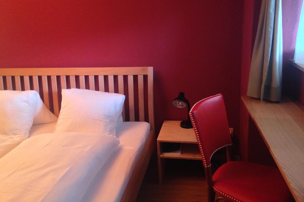 Landhus Almens Hotel Ngoại thất bức ảnh