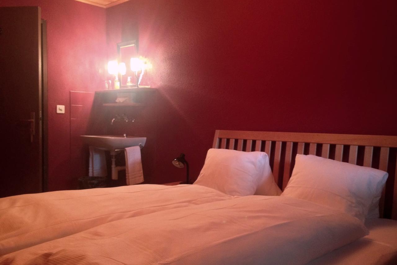 Landhus Almens Hotel Ngoại thất bức ảnh